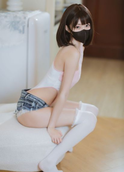 国产在线一卡2卡三卡_DVDHD在线观看