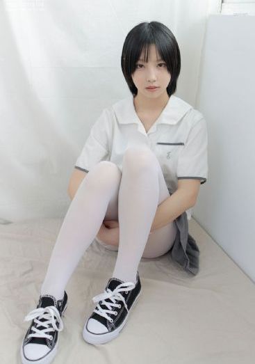 扒开老师双腿狂c动漫无码_BD韩语在线观看视频