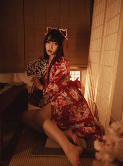女主医生去非洲支援碰到男主_1080视频大全