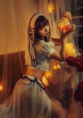 饭桌上故意张开腿让公在线看_720电影全集观看