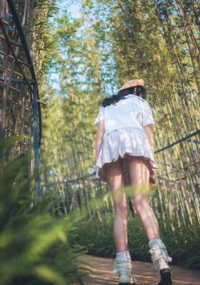 美女黄色免费看_1080P最新电影在线观看
